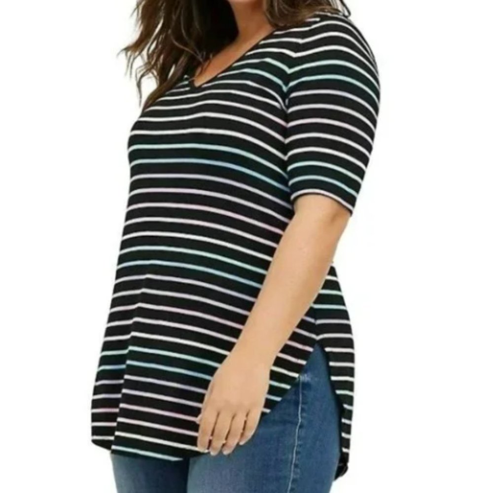 Torrid Favorite Tunic Super Soft V-Neck Tunic Tee Pastel Rainbow Stripes Size 2X